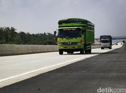 Truk Obesitas Tak Bisa Sembarangan Lewat Tol Trans Sumatera