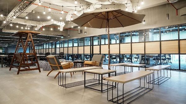Keren dan Nyaman Kantor Riset Bukalapak di Surabaya