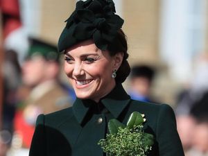 Kate Middleton Jalan-jalan Sendiri di Luar Istana, Netizen Twitter Heboh Kate Middleton Jalan-jalan Sendiri di Luar Istana, Netizen Twitter Heboh
