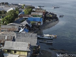 PLN, Warga Pulau Messah Komodo Nantikan Pasokan Listrik