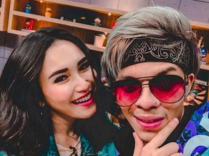 Atta Halilintar Foto Bareng Ayu Ting Ting, Netter: Awas Ria Ricis Cemburu Atta Halilintar Foto Bareng Ayu Ting Ting, Netter: Awas Ria Ricis Cemburu