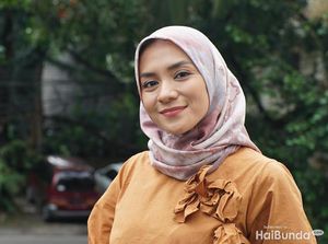 Bagi Enno Lerian, Mengasuh 4 Anak Laki-laki Enggak Repot Kok