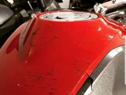 Aduh! Motor Adventure Ariel Noah Jatuh, Tangki Pecah dan Lecet