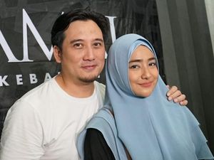 Tengku Firmansyah-Cindy Fatika Dalami Ilmu Agama di Bulan Ramadan Tengku Firmansyah-Cindy Fatika Dalami Ilmu Agama di Bulan Ramadan