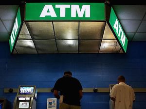 Bobol ATM Rp 20 Juta, Pencuri di Makassar Sumbang ke Rumah Ibadah Bobol ATM Rp 20 Juta, Pencuri di Makassar Sumbang ke Rumah Ibadah