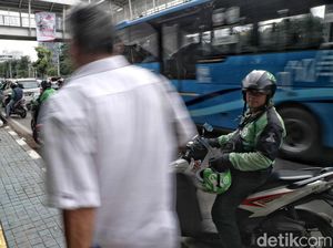 Boleh Nggak Ojol Angkut Penumpang? Kemenhub: Dikembalikan ke Pemda