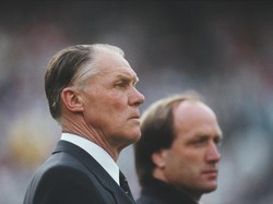 Memuncaki daftar ini adalah Rinus Michels. Mantan pelatih timnas Belanda dan Barcelona itu dikenal sebagai penemu filosofi total football pada pertengahan 1960an. Foto: Alex Livesey/Getty Images