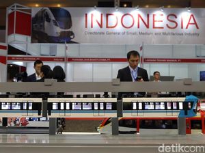 China Pamer Monorel Gantung di Kemayoran China Pamer Monorel Gantung di Kemayoran