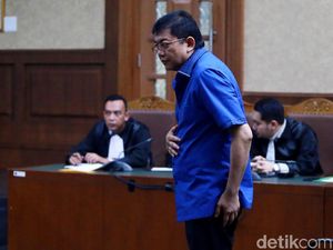 Hukuman Lucas Jadi 5 Tahun Penjara di Kasus Perintangan Eddy Sindoro Hukuman Lucas Jadi 5 Tahun Penjara di Kasus Perintangan Eddy Sindoro