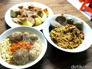 Di Sini Ada Siomay hingga Bakso Legendaris Enak dan Terjangkau Di Sini Ada Siomay hingga Bakso Legendaris Enak dan Terjangkau