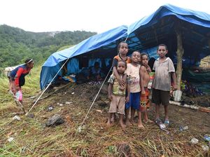 Jumlah Pengungsi Banjir Bandang Sentani Capai 11.156 Orang Jumlah Pengungsi Banjir Bandang Sentani Capai 11.156 Orang