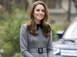 Kate Middleton Dikira Tak Pakai Bra, Ussy Sulistiawaty Pamer Bulu Ketiak