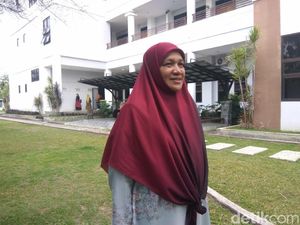 Umi Malaya Mahasiswi 55 Tahun Targetkan Lulus Cepat di UIN Aceh