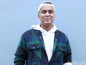 Kini Gandeng Elvia, Ini Deretan Wanita yang Penah Dekat dengan Billy Syahputra Kini Gandeng Elvia, Ini Deretan Wanita yang Penah Dekat dengan Billy Syahputra