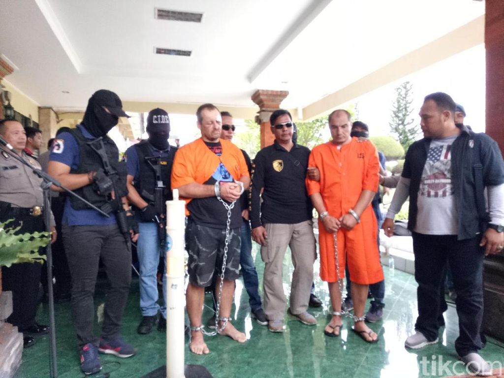 Perampok Money Changer di Bali Komplotan WNA Rusia, 1 Tewas Didor Perampok Money Changer di Bali Komplotan WNA Rusia, 1 Tewas Didor