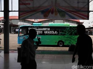 Cita-cita Pemerintah Armada Transjakarta 100 Persen Bus Listrik