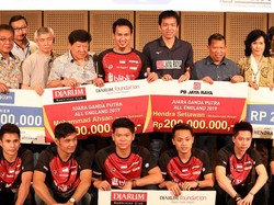 Komentar Pendek Kevin Sanjaya Saat Pesta Juara Hendra/Ahsan