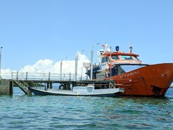 Reaksi Lucu Bule Saat Pertama Kali Lihat Bank Terapung