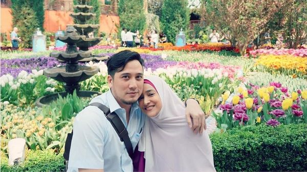 Menikah 20 Tahun, Kemesraan Cindy Fatika Sari-Firman Tetap Awet