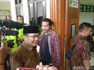Taufik Kurniawan Minta Ditahan di Kedungpane, Tapi Jaksa Keberatan Taufik Kurniawan Minta Ditahan di Kedungpane, Tapi Jaksa Keberatan