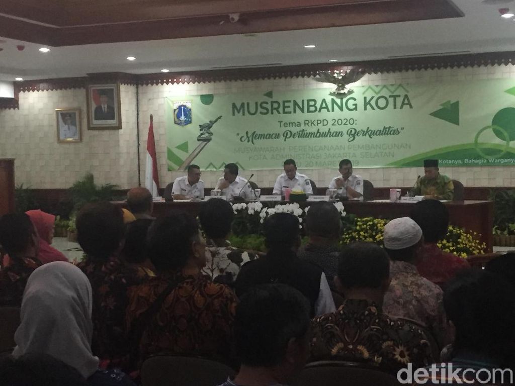Antara E-Musrenbang Jakarta dan Decide Madrid Antara E-Musrenbang Jakarta dan Decide Madrid