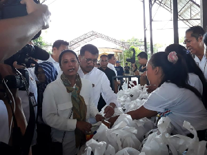 Jasa Raharja Sediakan 5 Ribu Paket Pangan Murah di Karawang