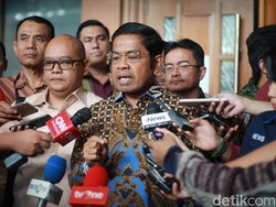 Sempat Ditegur Hakim, Idrus Tetap Baca 7 Bab Pleidoi Selama 2 Jam