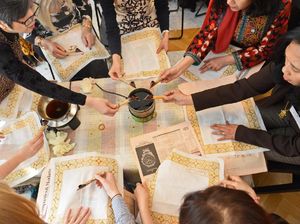 Saat Wanita-wanita Jerman Belajar Membatik