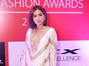 Pasang Magic Window di Alphard, Jedar Takut Diintip Saat Ganti Baju