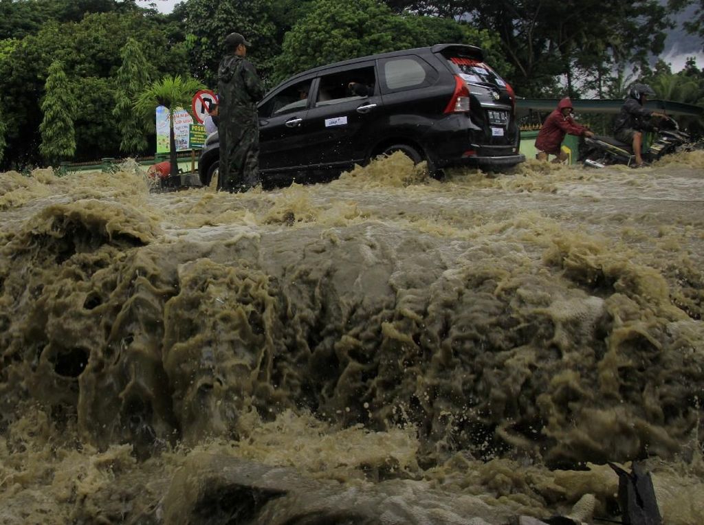 BNPB Update Korban Banjir Jayapura: 112 Orang Tewas