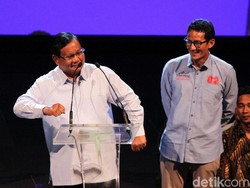 Canda Prabowo-Sandi ke Pengusaha soal Sumbangan