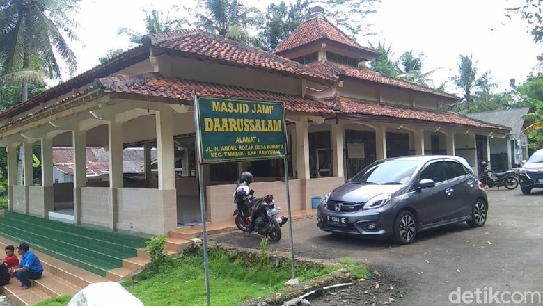 Masjid di Banyumas Diacak-acak Orang Tak Dikenal, Kitab Dibuang ke Sumur Masjid di Banyumas Diacak-acak Orang Tak Dikenal, Kitab Dibuang ke Sumur