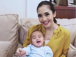 Soal Perawatan Anak, Ririn Dwi Ariyanti Masih Ikut Tradisi