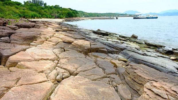 8 Pantai Tersembunyi di Hong Kong