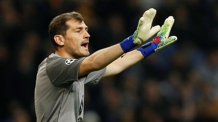 Iker Casillas optimistis Porto bisa menyingkirkan Liverpool di perempatfinal Liga Champions (Foto: Pedro Nunes/Reuters) Iker Casillas optimistis Porto bisa menyingkirkan Liverpool di perempatfinal Liga Champions (Foto: Pedro Nunes/Reuters)