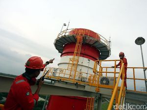 Melihat Dari Dekat Operasional PLTGU Grati