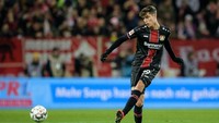 Kai Havertz bermain apik bersama Bayer Leverkusen musim ini dengan bikin 13 gol dari total 34 pertandingannya di semua kompetisi. Gelandang serang 19 tahun itu pun dibawa Joachim Loew untuk membela Timnas Jerman di Kualifikasi Piala Eropa 2020. (Foto: Jörg Schüler/Getty Images)