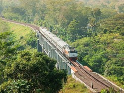 Kini Tiket Kereta Lokal Bisa Dibeli dengan Sekali Tekan Smartphone