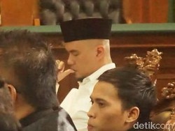 Siapa Penghadang Ahmad Dhani, Koalisi atau Aliansi Bela NKRI?