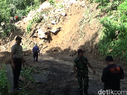 Tebing 25 Meter di Longsor, Jalur Lumajang-Malang Lumpuh 2 Hari