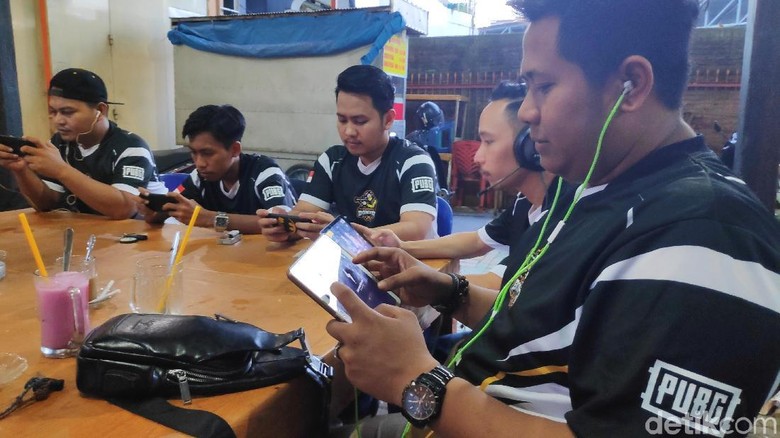 Komunitas e-Sport Tolak Wacana Fatwa Haram Game PUBG Komunitas e-Sport Tolak Wacana Fatwa Haram Game PUBG