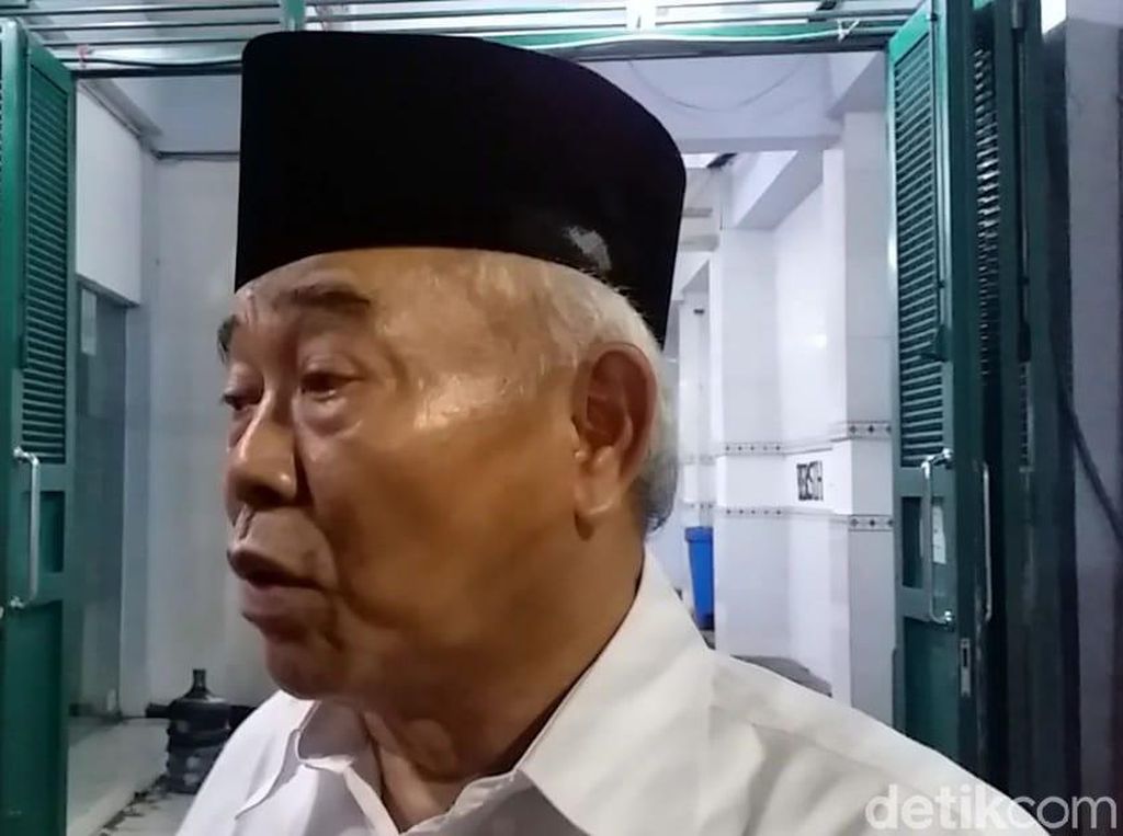 Kiai Asep akan Klarifikasi KPK Soal Rekomendasi Kakanwil Kemenag Jatim Kiai Asep akan Klarifikasi KPK Soal Rekomendasi Kakanwil Kemenag Jatim