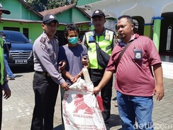 Polisi Sita Pisau dan Payung Pengacak-acak Masjid di Banyumas