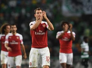 Lichtsteiner Akui Sulit Bertahan di Arsenal