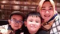 6 Potret Quality Time Keluarga Daus Mini