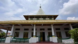 Menelisik Sejarah Perkembangan Islam di Timur Nusantara