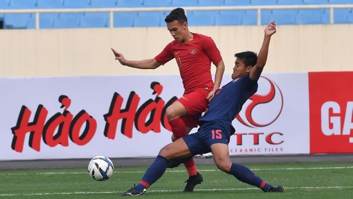 Aksi Egy Maulana Vikri saat Timnas Indonesia dihajar Thailand di kualifikasi Piala Asia U-23 2020. (Foto: R. Rekotomo/aww/Antara Foto) Aksi Egy Maulana Vikri saat Timnas Indonesia dihajar Thailand di kualifikasi Piala Asia U-23 2020. (Foto: R. Rekotomo/aww/Antara Foto)