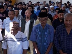 Komunitas Muslim Indonesia di Melbourne Gelar Doa Bersama Usai Salat Jumat