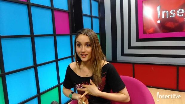 Cinta Laura