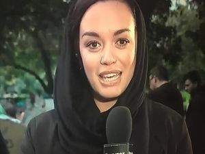 Aksi Solidaritas, Ini Gaya Polisi hingga Wartawan Pakai Hijab di New Zealand Aksi Solidaritas, Ini Gaya Polisi hingga Wartawan Pakai Hijab di New Zealand